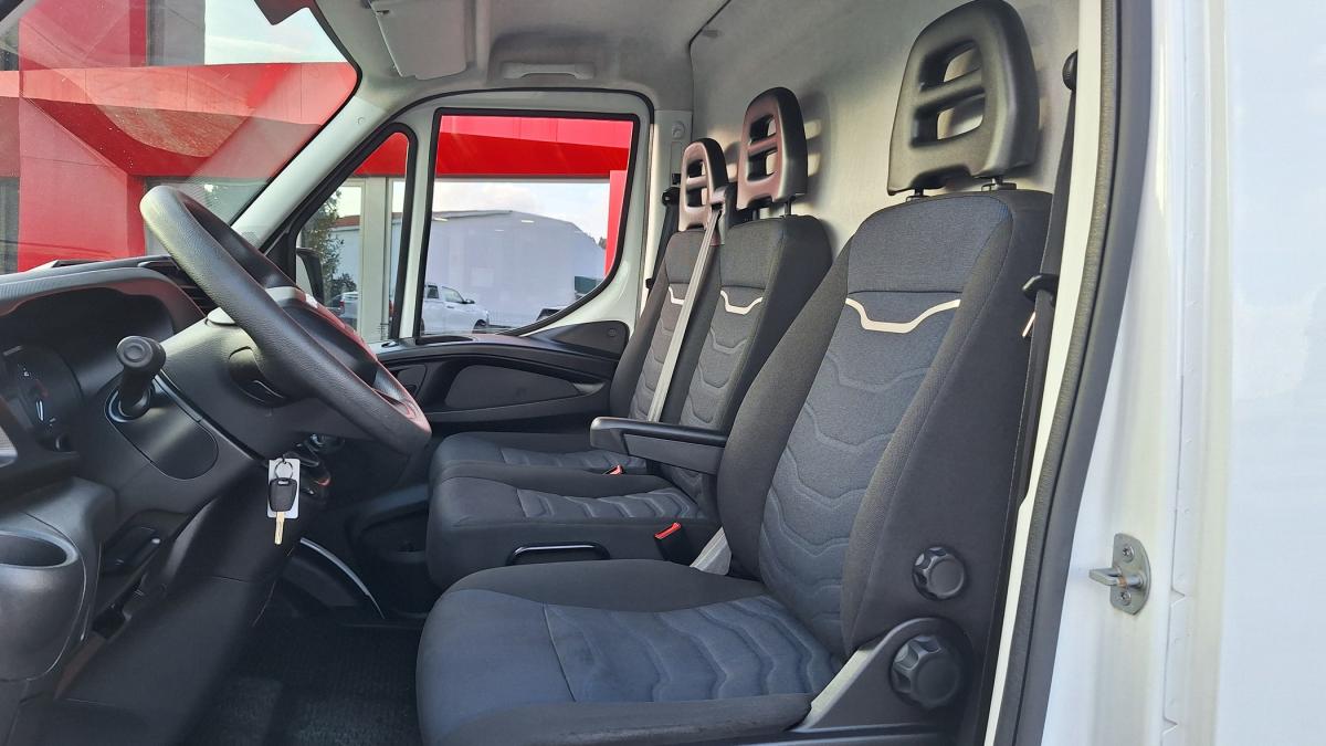 iveco-daily-2022-diesel-2287cc