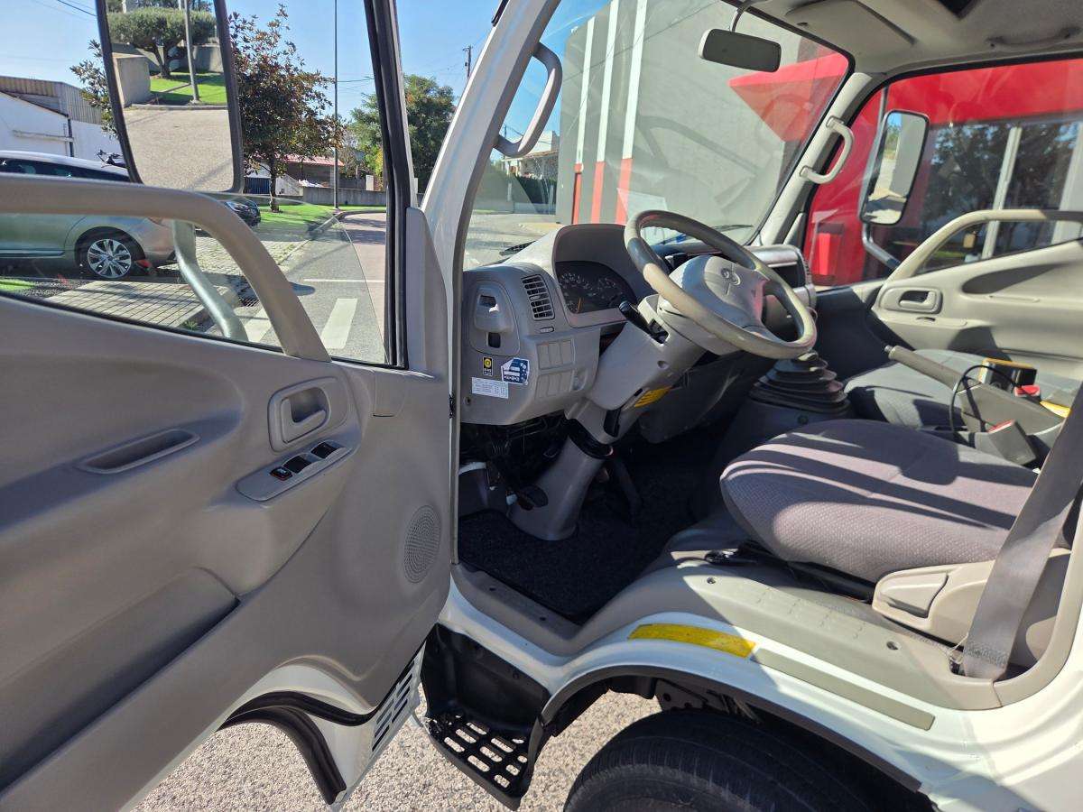 toyota-dyna-2016-diesel-2982cc