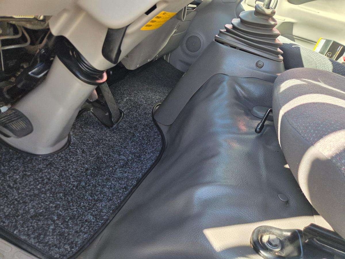 toyota-dyna-2016-diesel-2982cc