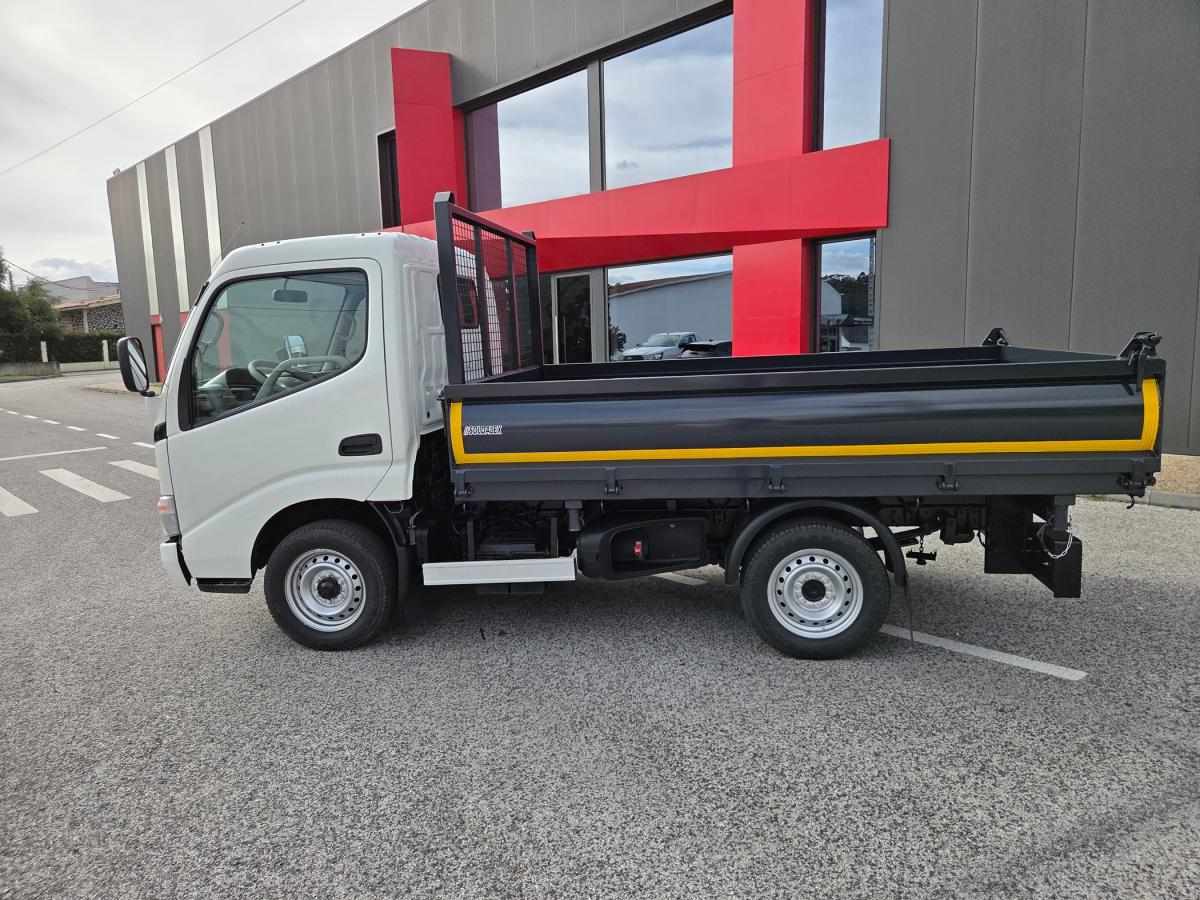 toyota-dyna-2011-diesel-2982cc