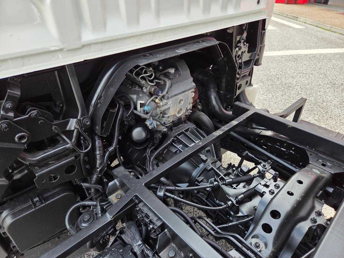toyota-dyna-2011-diesel-2982cc