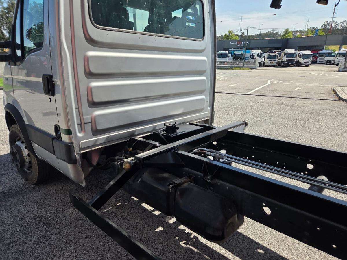 iveco-daily-2010-diesel-3000cc