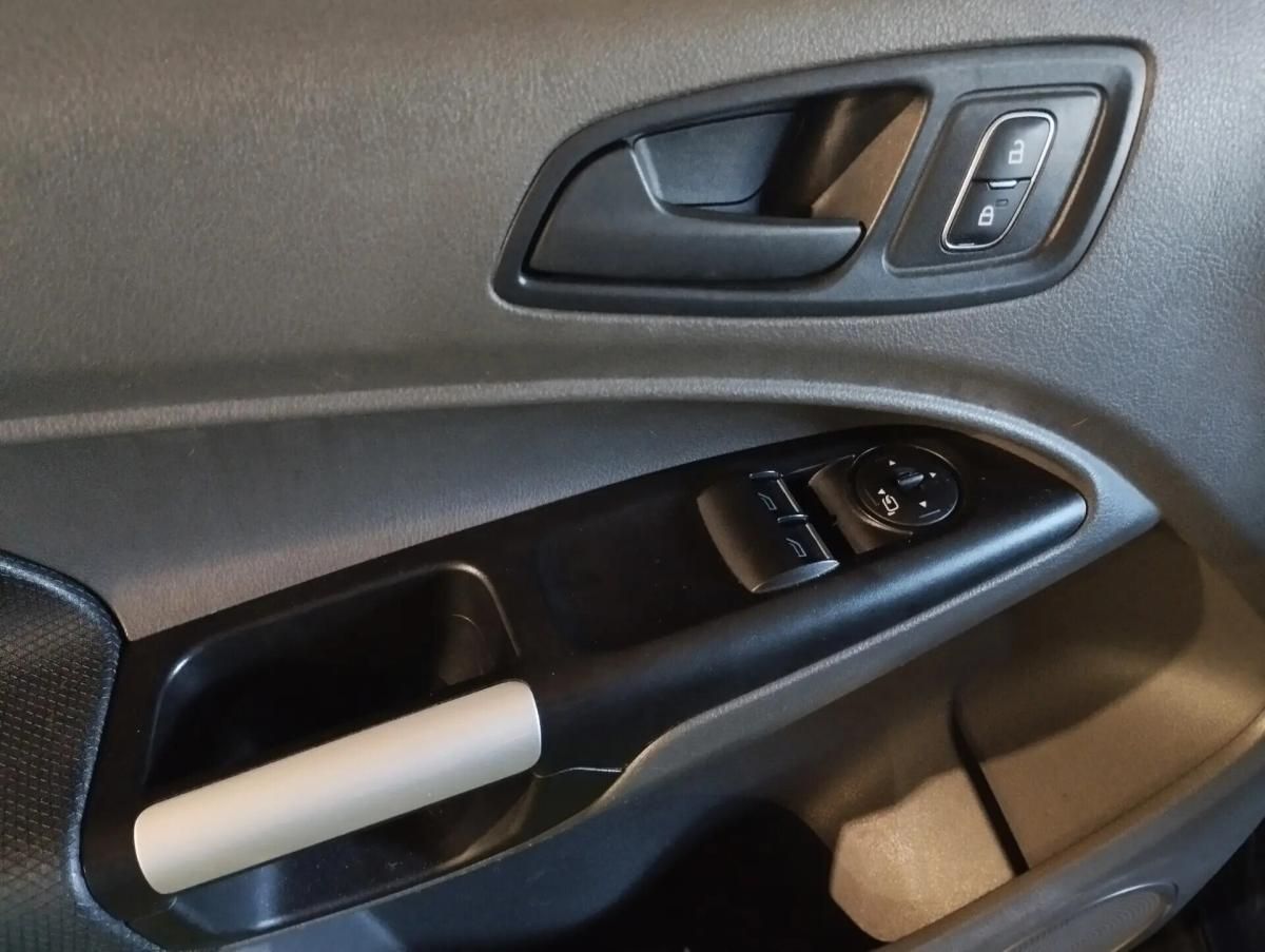 ford-transit-connect-2018-diesel-1500cc