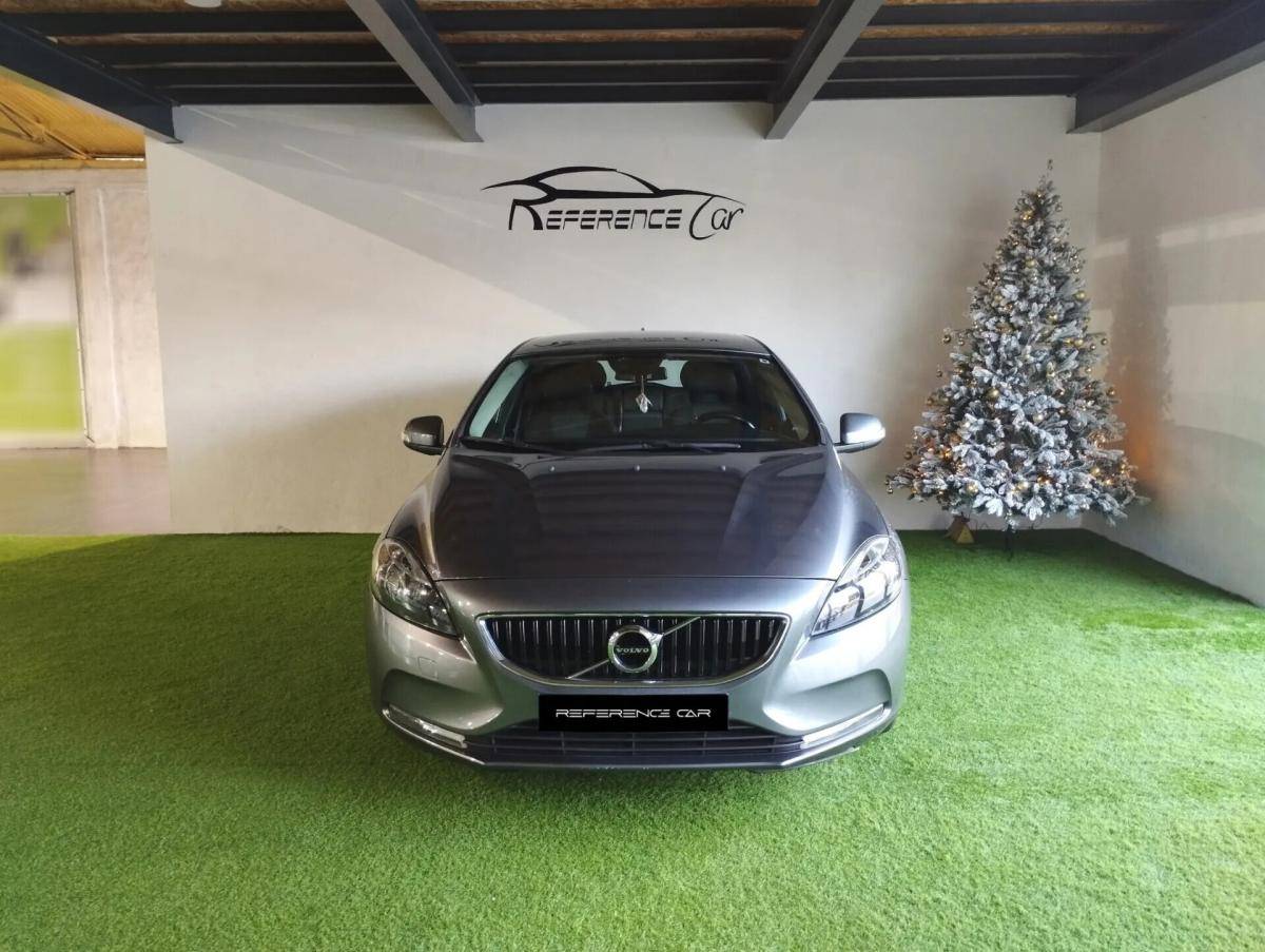 volvo-v40-2016-diesel-1969cc