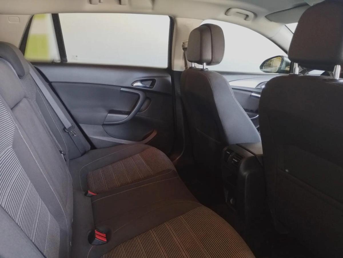 opel-insignia-sports-tourer-2015-diesel-1995cc