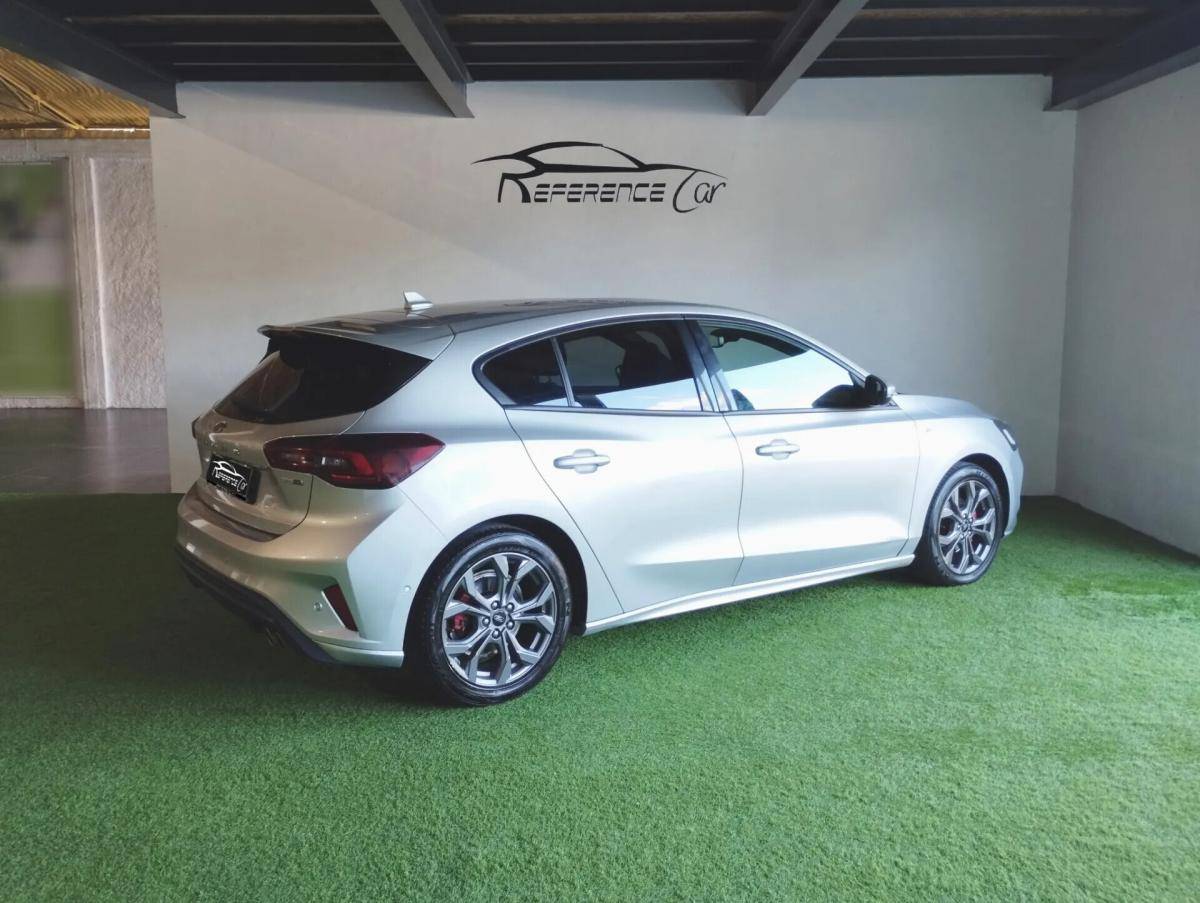 ford-focus-2022-hibrido-a-gasolina-999cc