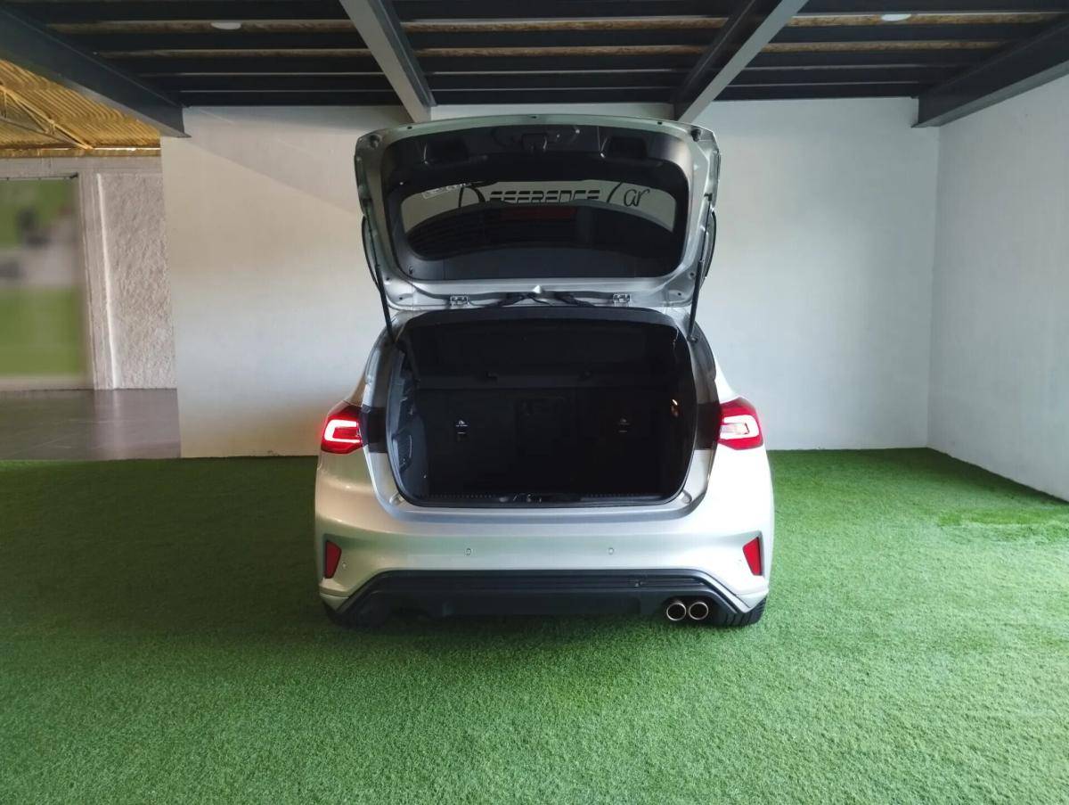 ford-focus-2022-hibrido-a-gasolina-999cc