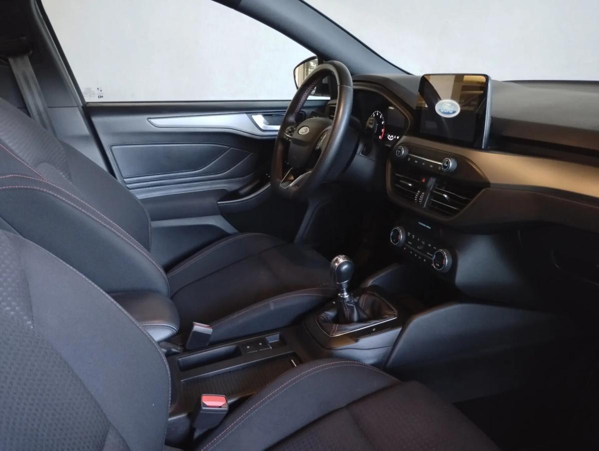 ford-focus-2022-hibrido-a-gasolina-999cc