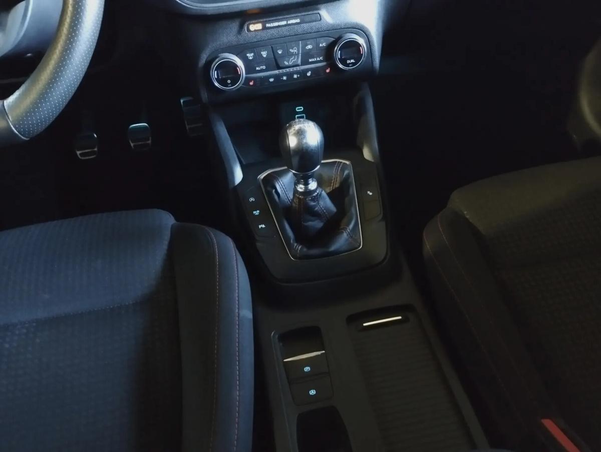ford-focus-2022-hibrido-a-gasolina-999cc
