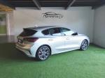 ford-focus-2022-hibrido-a-gasolina-999cc