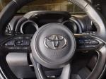 toyota-yaris-2022-hibrido-a-gasolina-1490cc