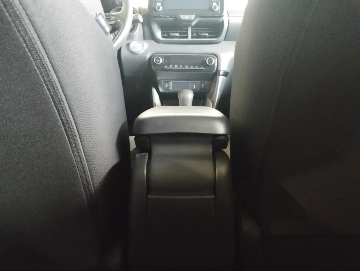 toyota-yaris-2022-hibrido-a-gasolina-1490cc