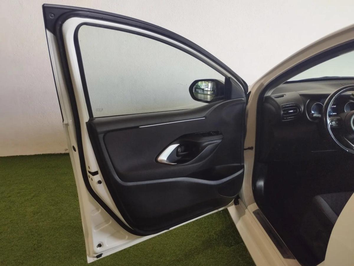 toyota-yaris-2022-hibrido-a-gasolina-1490cc