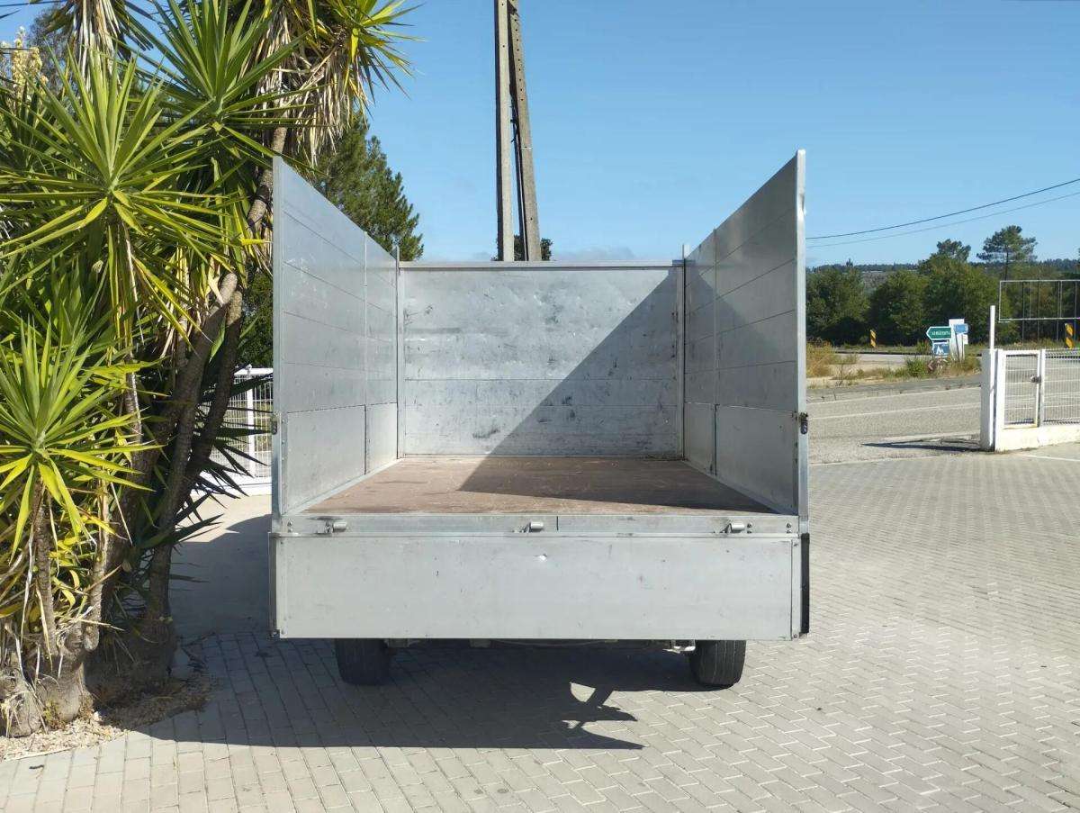 peugeot-boxer-2024-diesel-2179cc