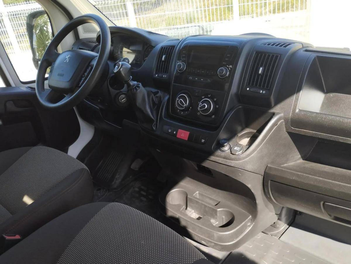 peugeot-boxer-2024-diesel-2179cc