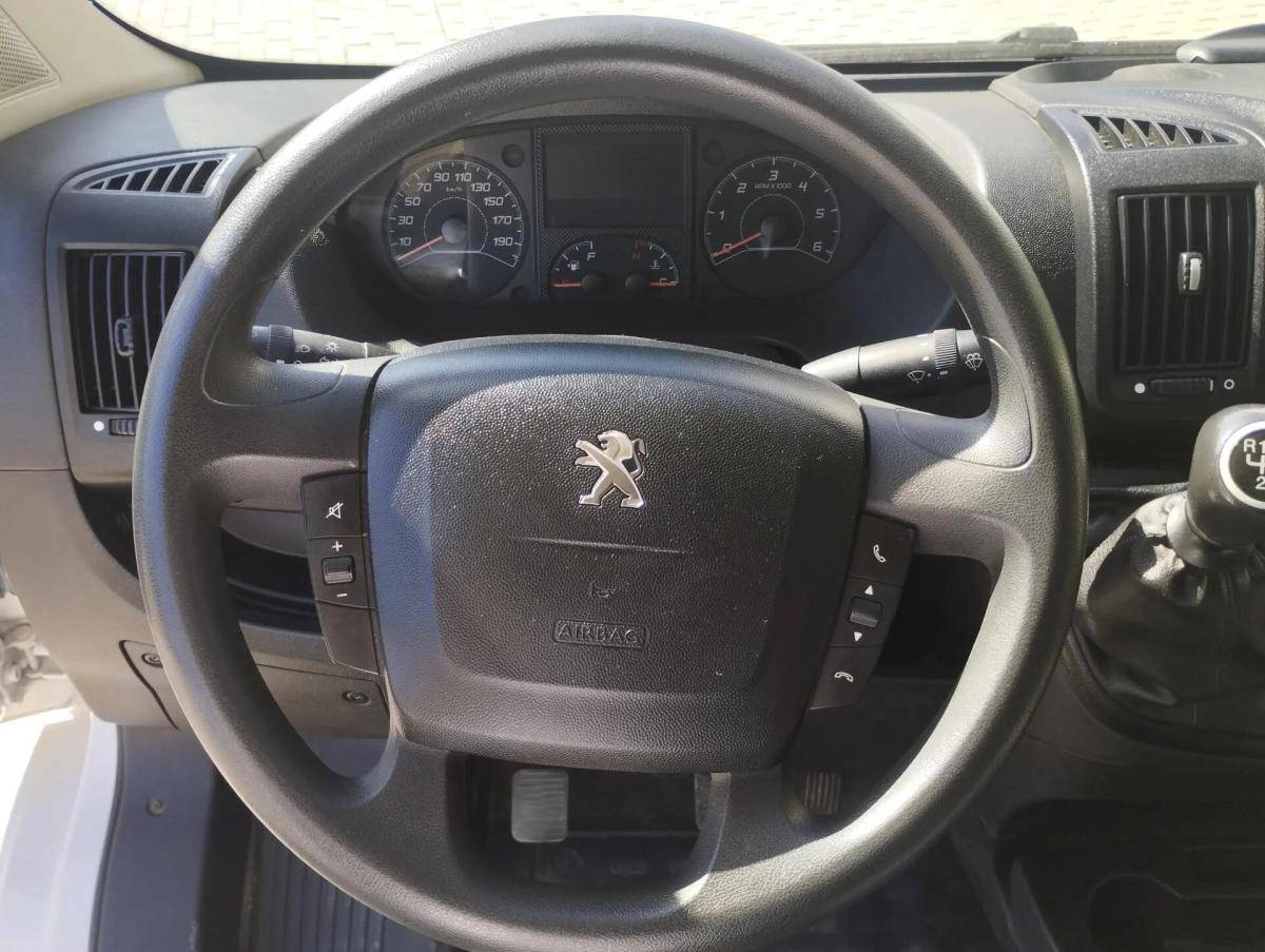 peugeot-boxer-2024-diesel-2179cc