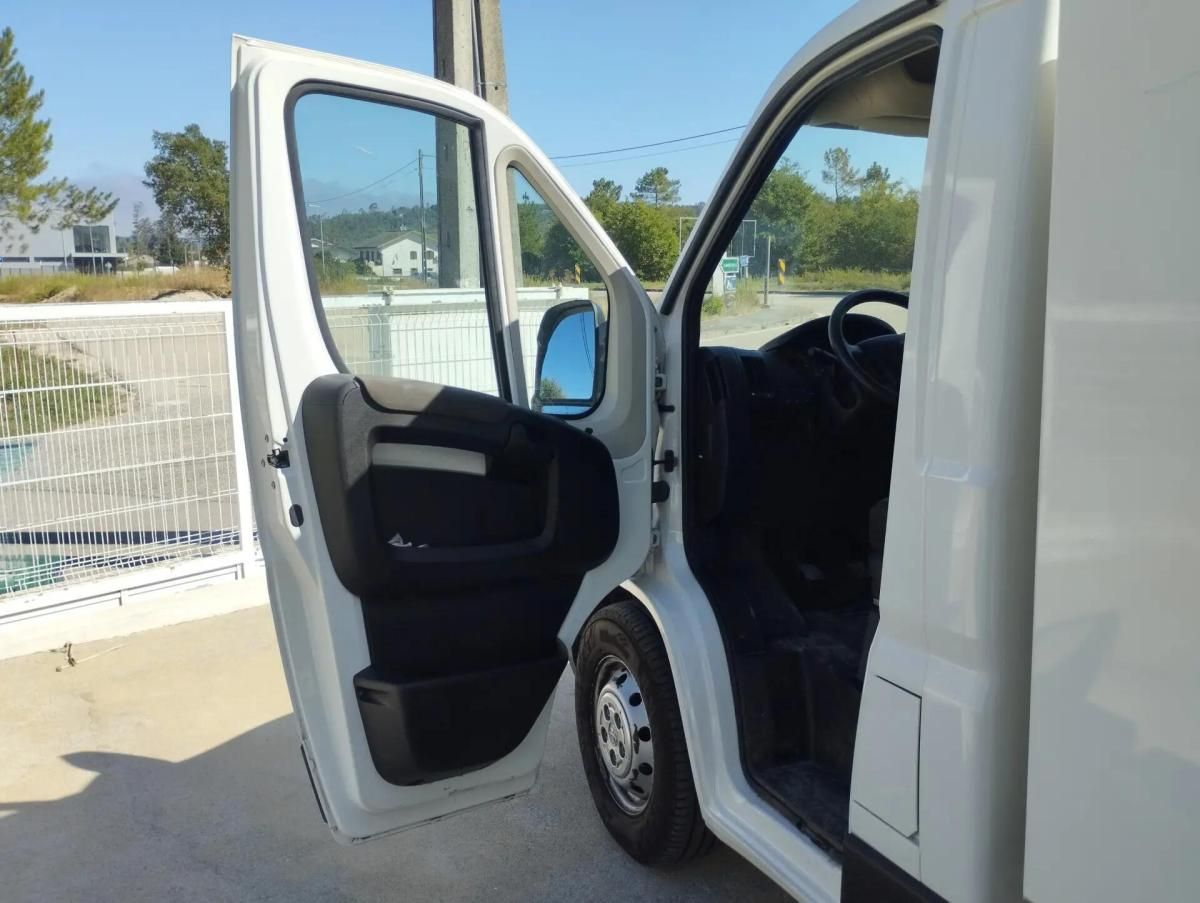 peugeot-boxer-2024-diesel-2179cc