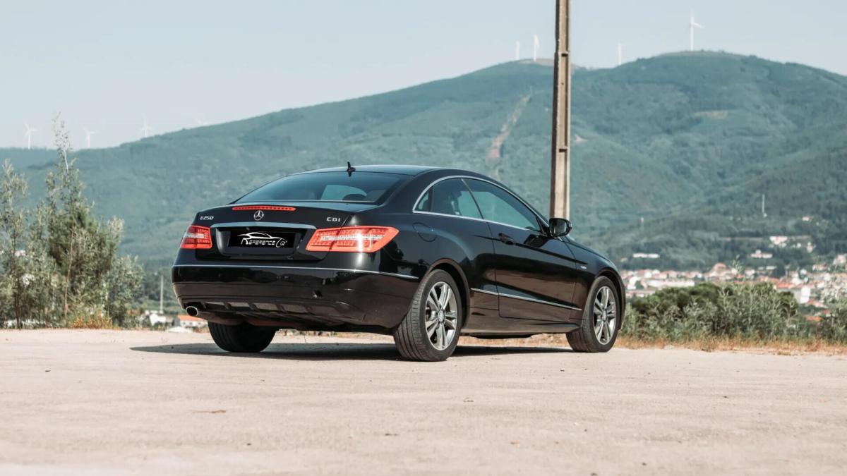 mercedes-benz-classe-e-e-250-cdi-coupe-blueefficiency-2010-diesel-2143cc