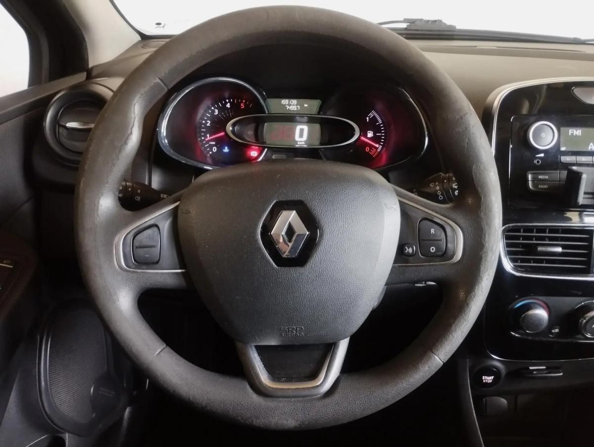 renault-clio-sport-tourer-2017-diesel-1461cc