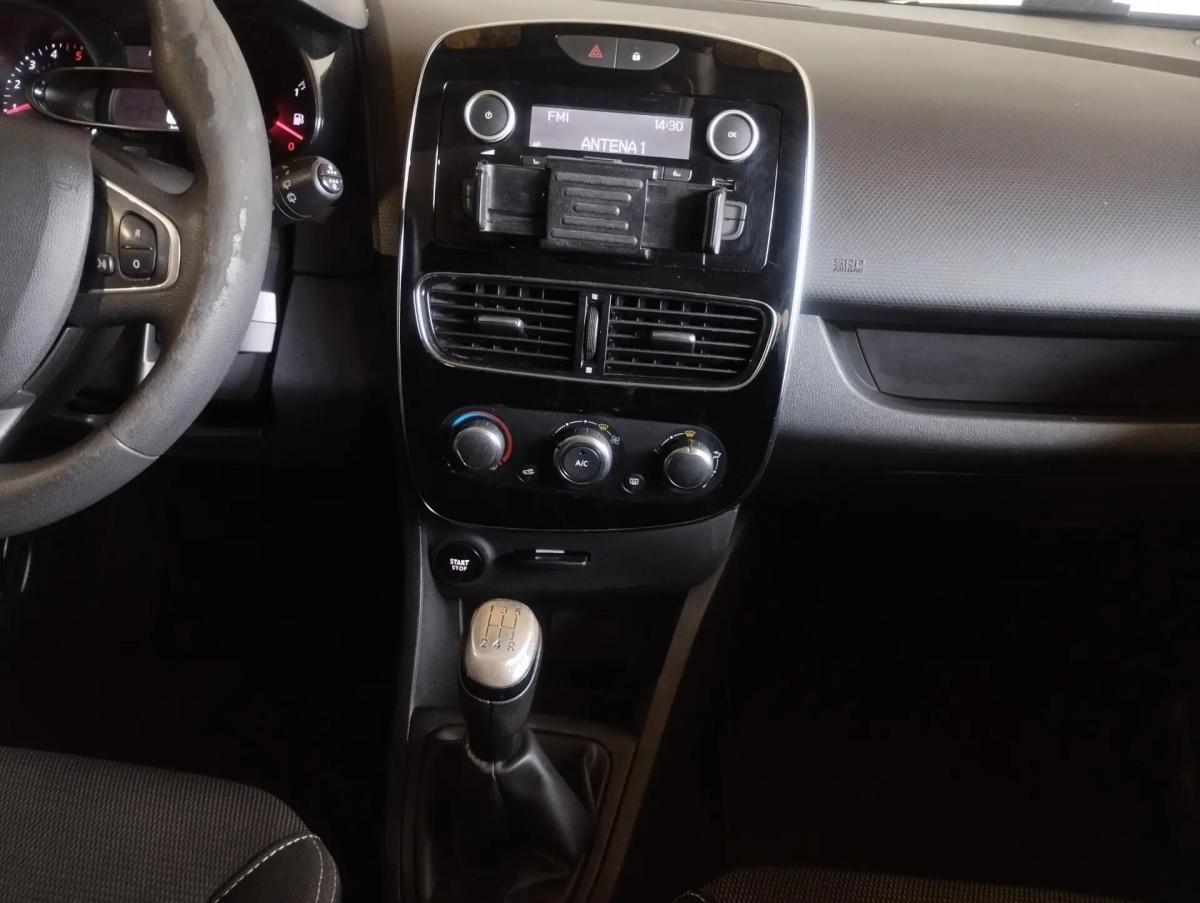 renault-clio-sport-tourer-2017-diesel-1461cc