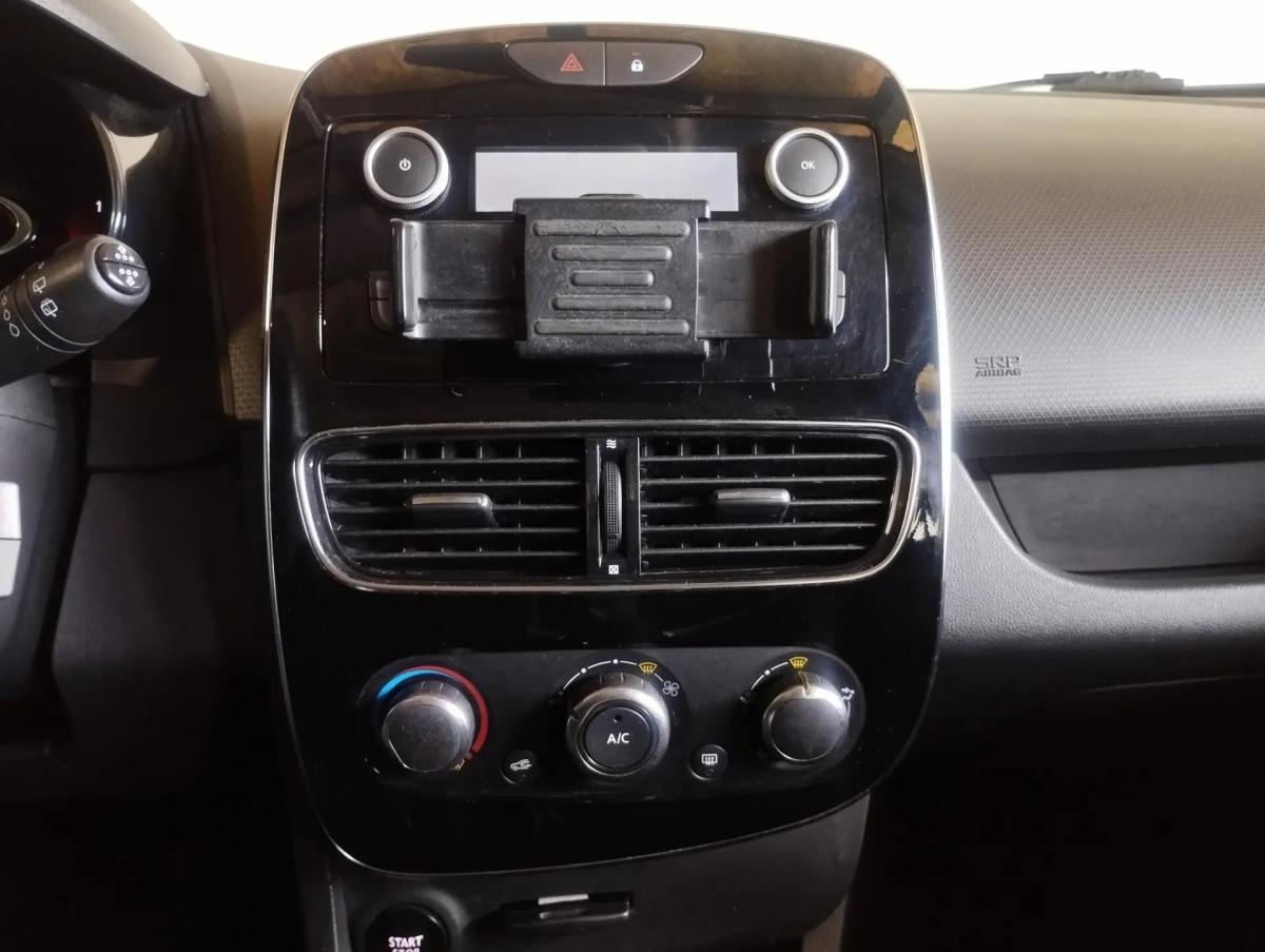 renault-clio-sport-tourer-2017-diesel-1461cc