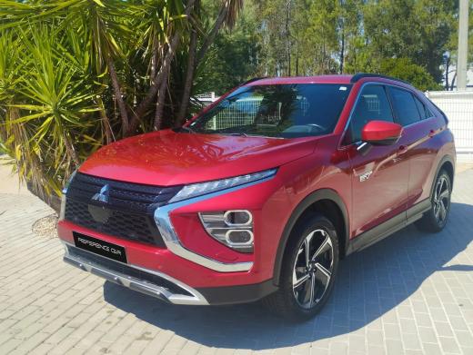 mitsubishi-eclipse-cross-2022-hibrido-a-gasolina-2360cc