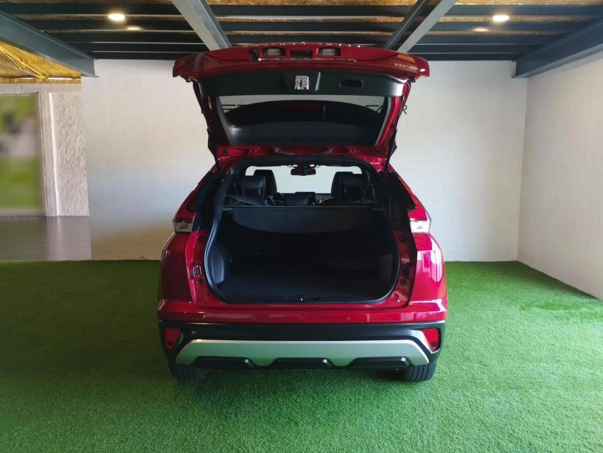 mitsubishi-eclipse-cross-2022-hibrido-a-gasolina-2360cc