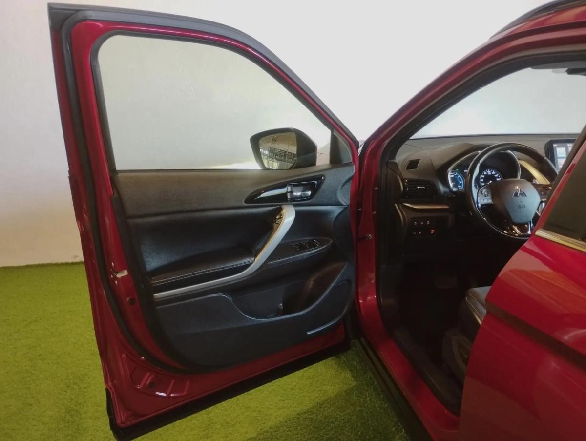 mitsubishi-eclipse-cross-2022-hibrido-a-gasolina-2360cc