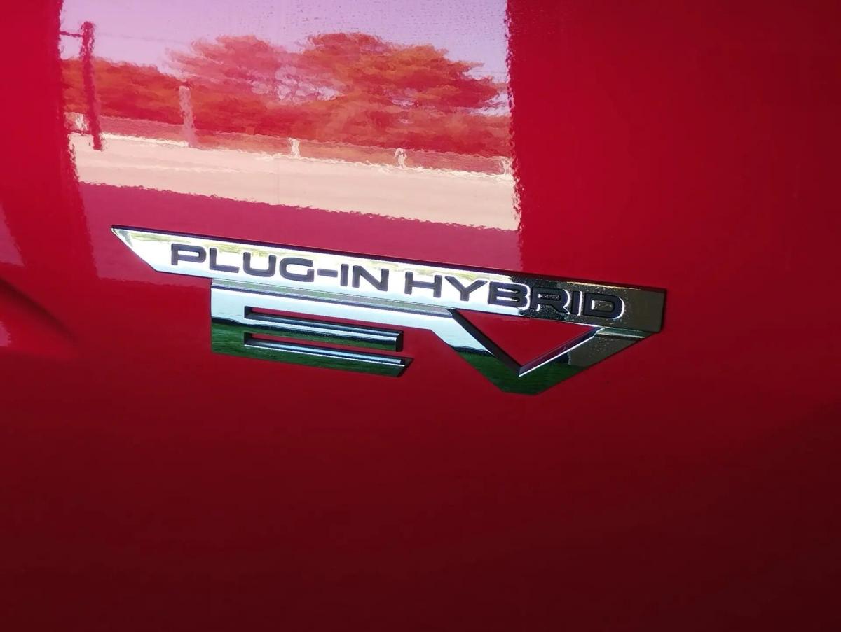 mitsubishi-eclipse-cross-2022-hibrido-a-gasolina-2360cc