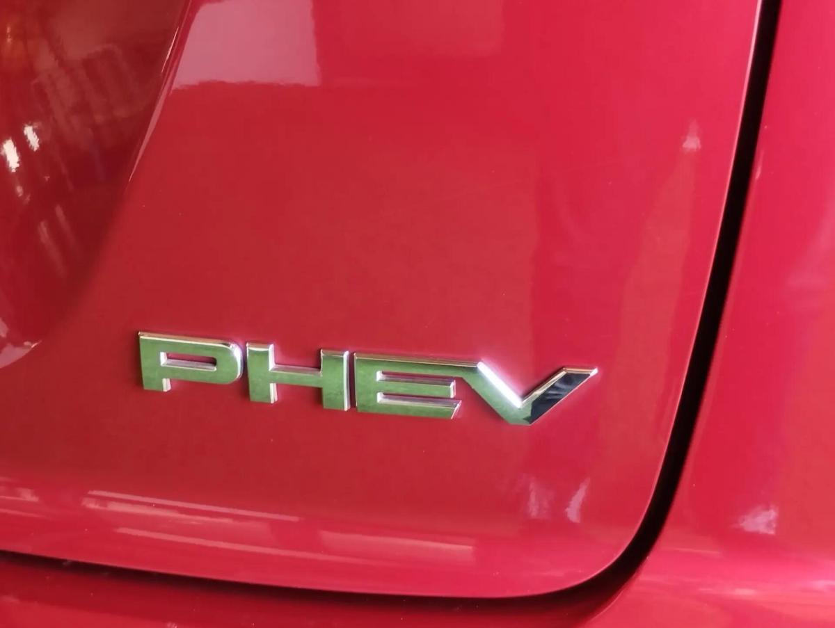 mitsubishi-eclipse-cross-2022-hibrido-a-gasolina-2360cc