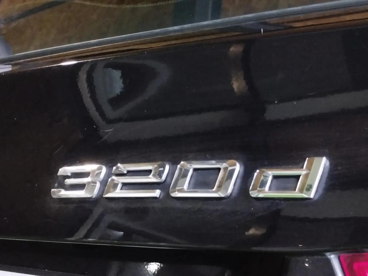 bmw-serie-3-320d-touring-2009-diesel-1995cc
