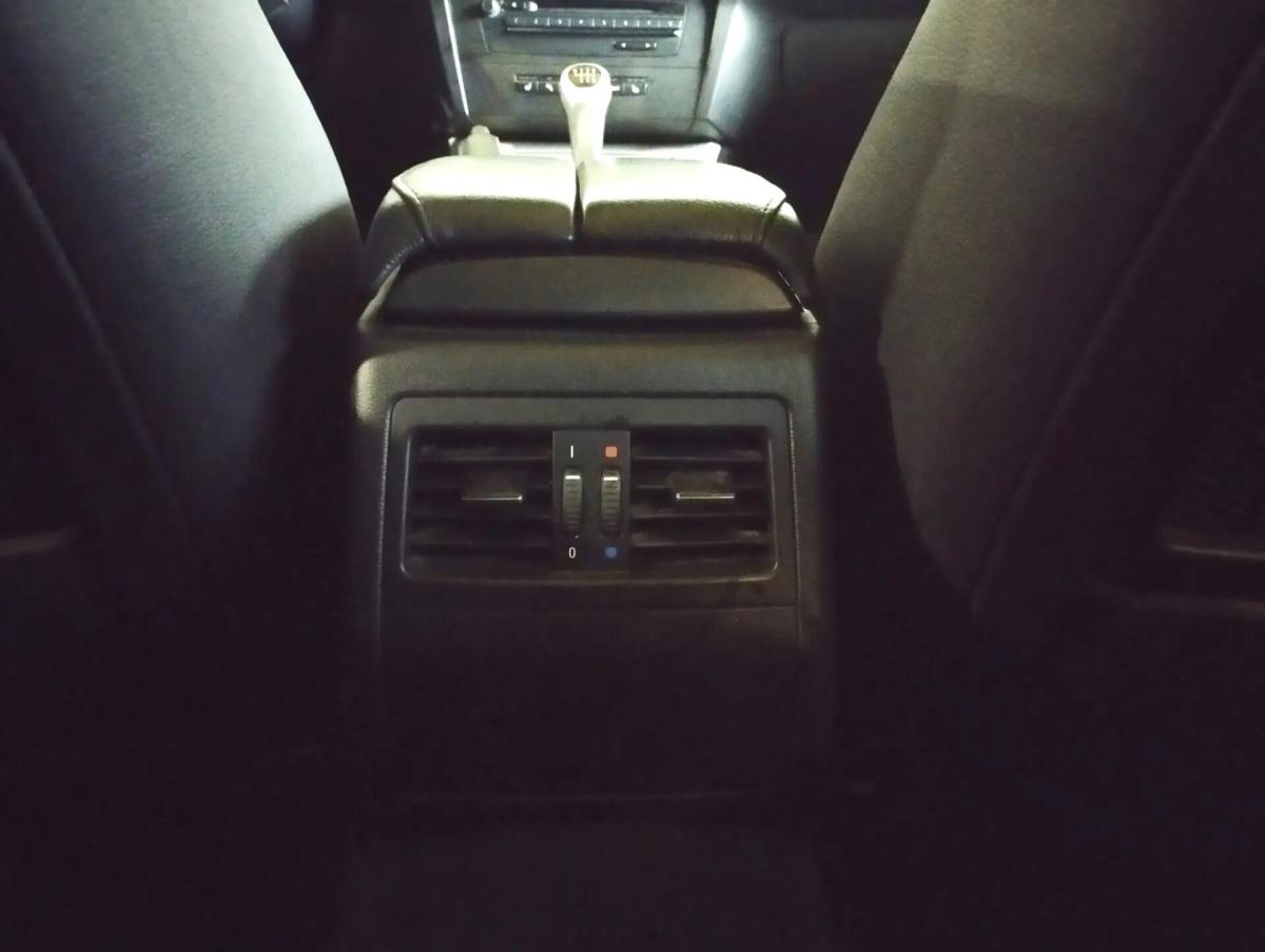 bmw-serie-3-320d-touring-2009-diesel-1995cc