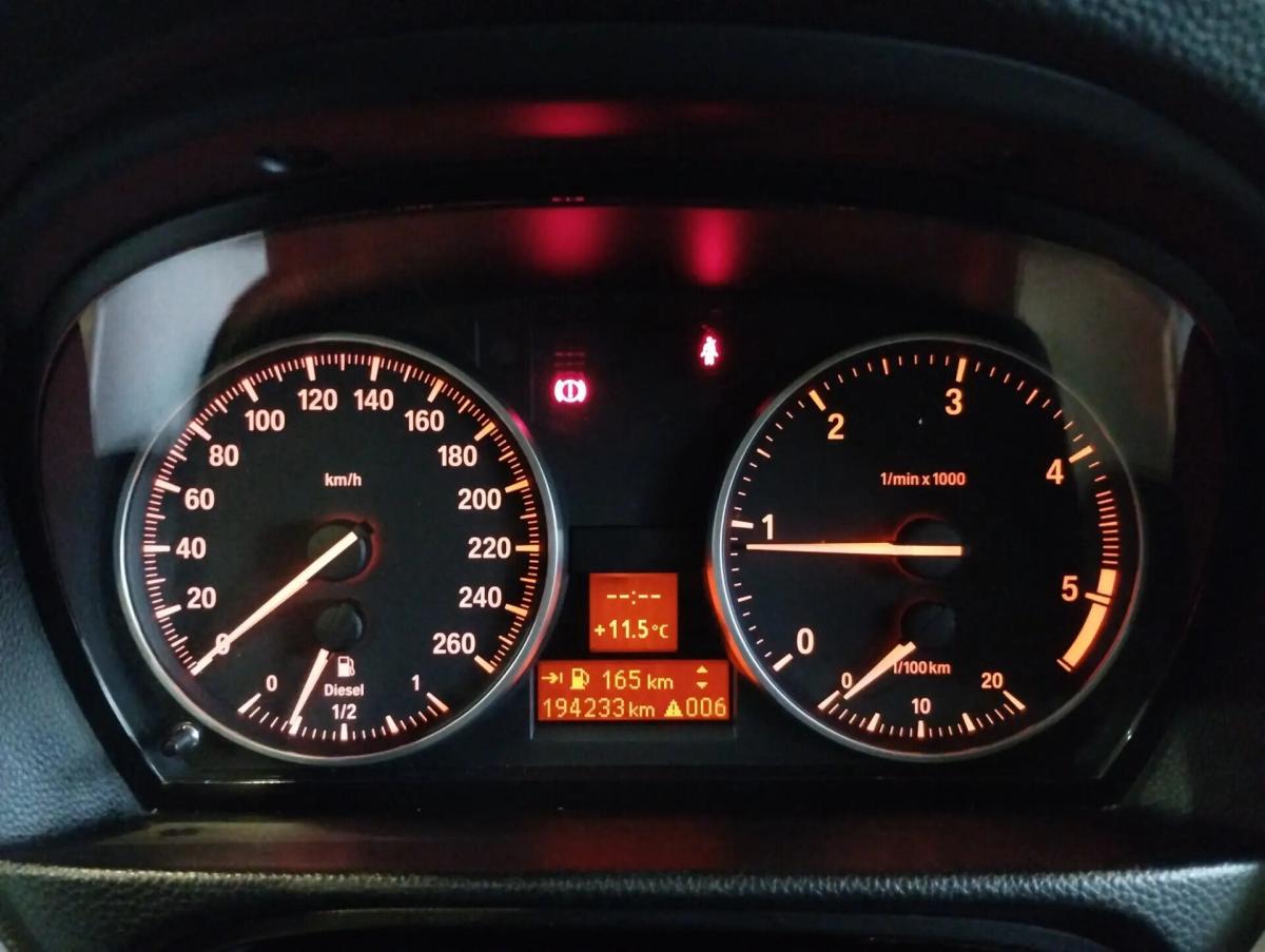 bmw-serie-3-320d-touring-2009-diesel-1995cc