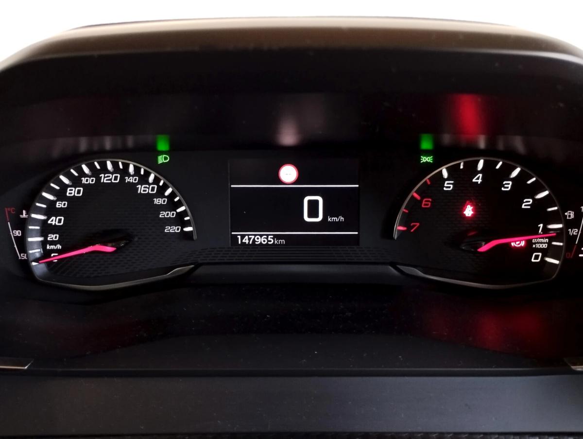 peugeot-208-2019-diesel-1499cc