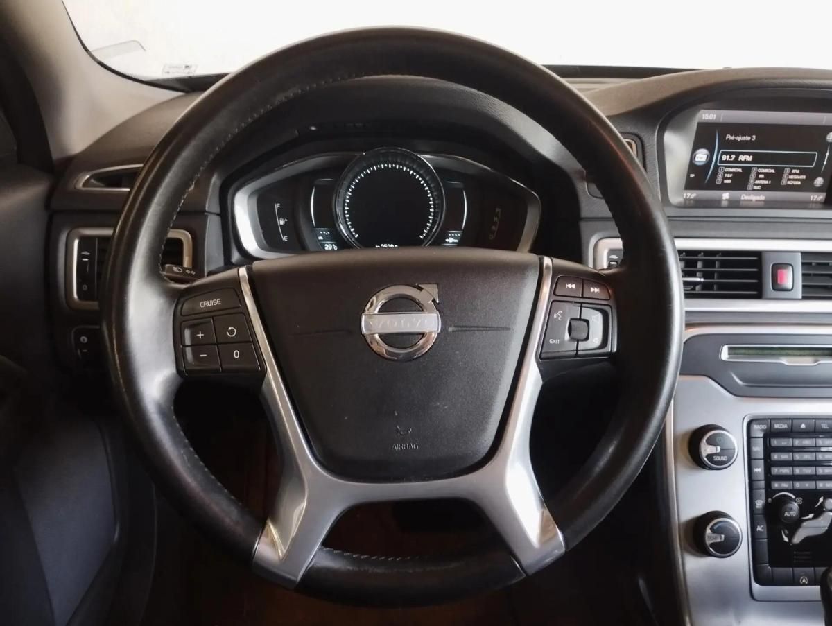 volvo-s80-2013-diesel-1984cc