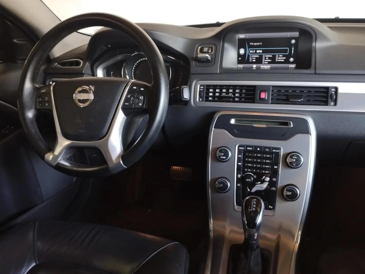 volvo-s80-2013-diesel-1984cc