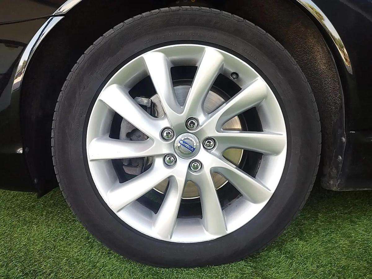 volvo-s80-2013-diesel-1984cc