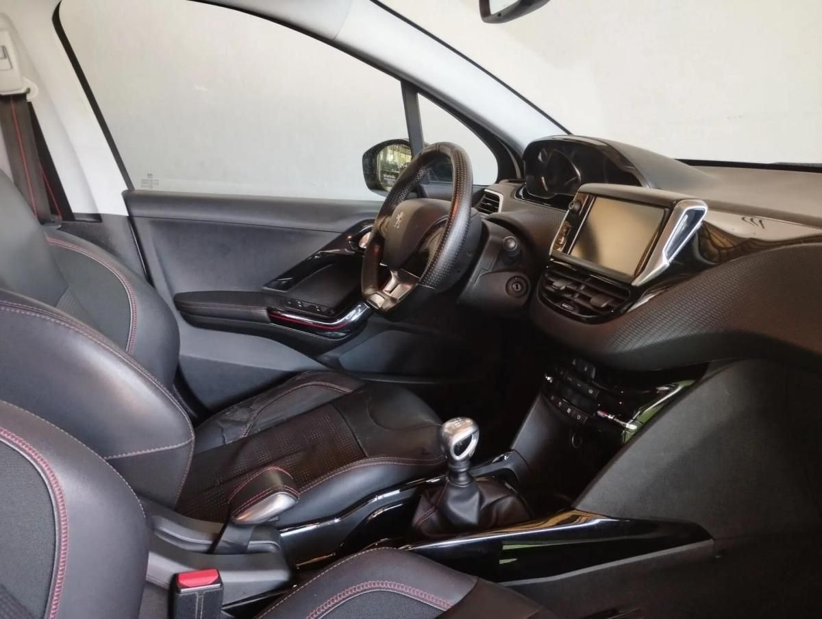 peugeot-2008-2016-gasolina-1199cc