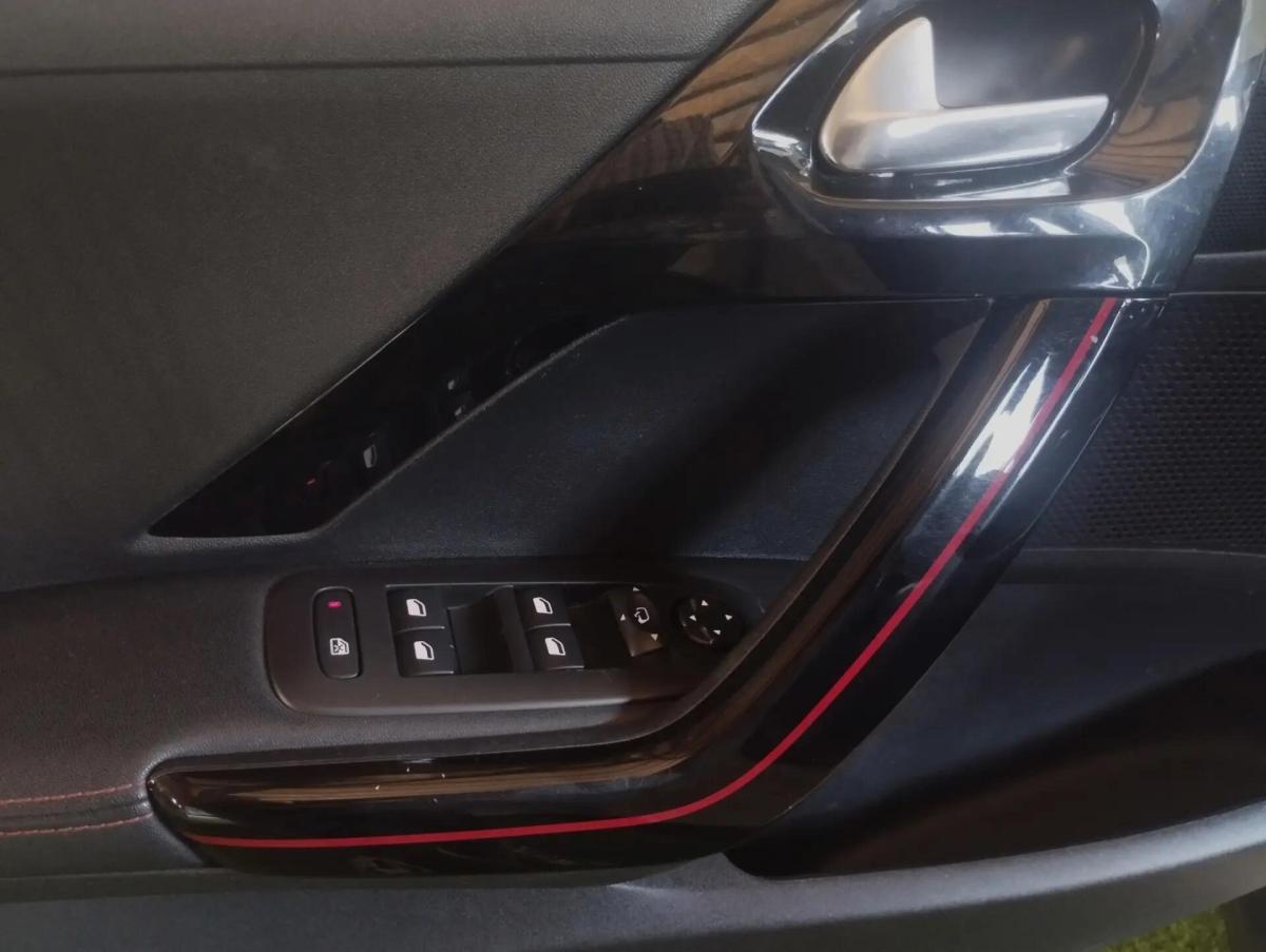 peugeot-2008-2016-gasolina-1199cc
