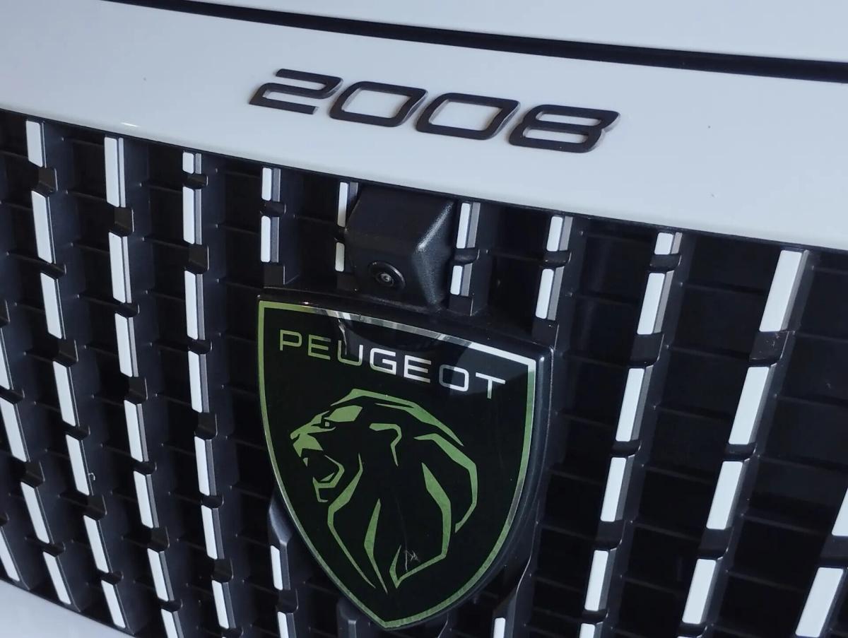 peugeot-e-2008-2024-eletrico-0cc