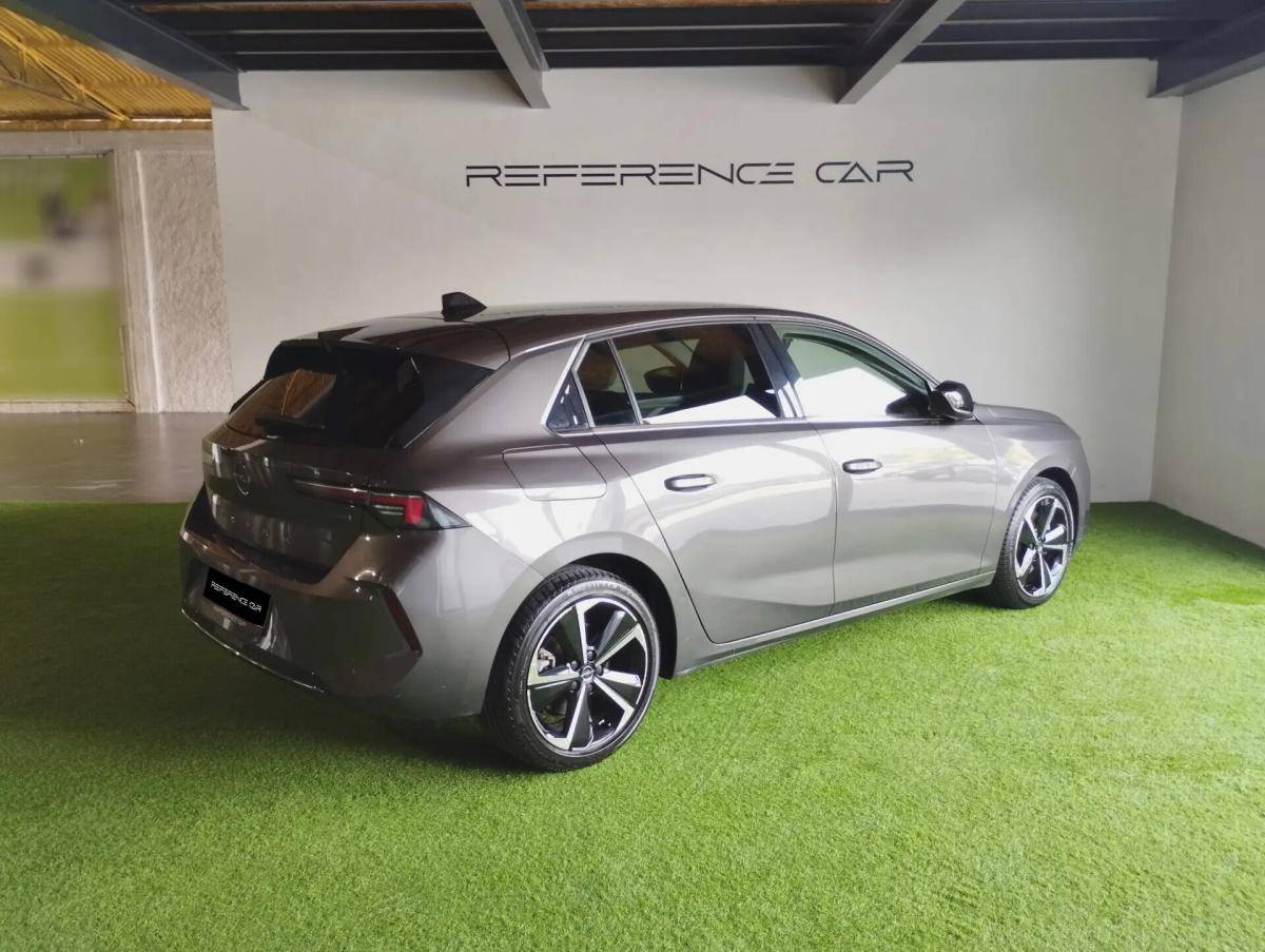 opel-astra-2023-hibrido-a-gasolina-1600cc