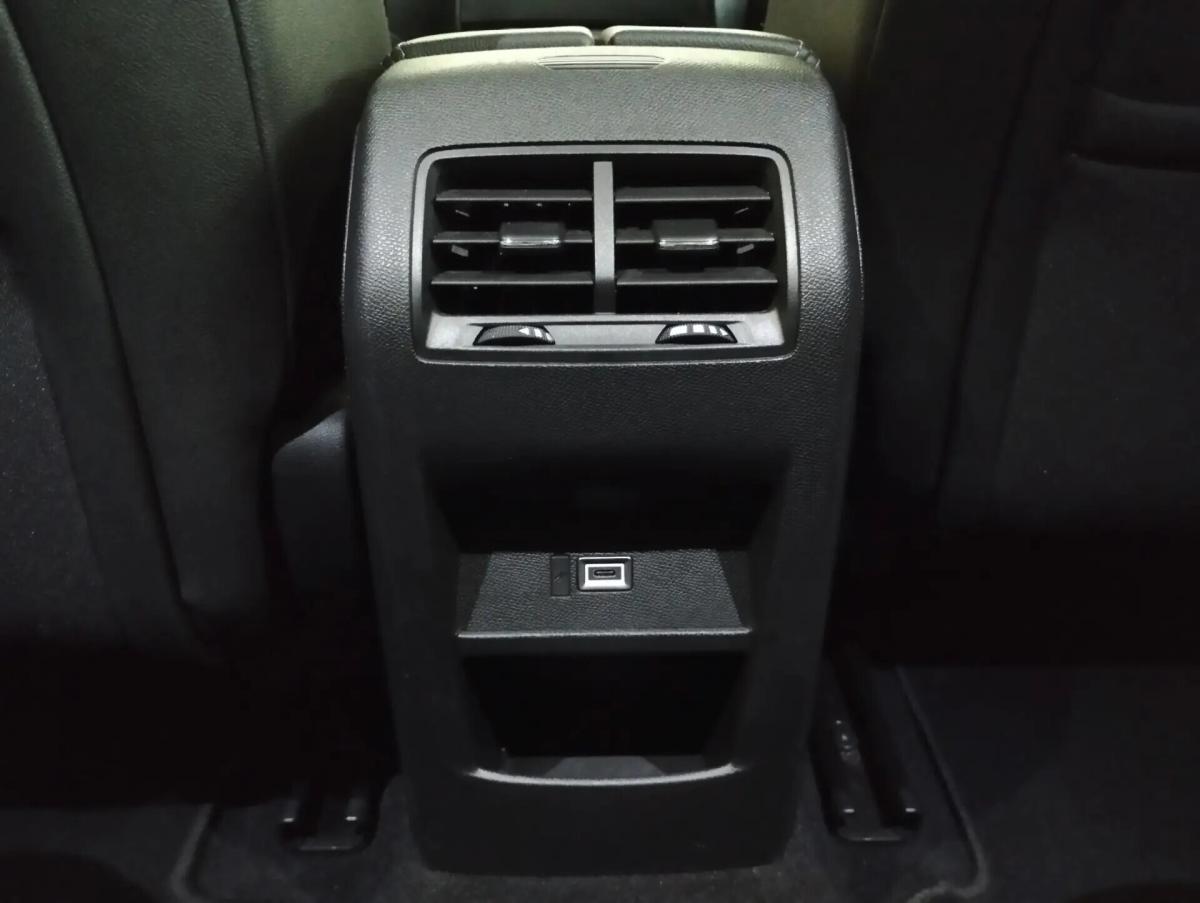 opel-astra-2023-hibrido-a-gasolina-1600cc