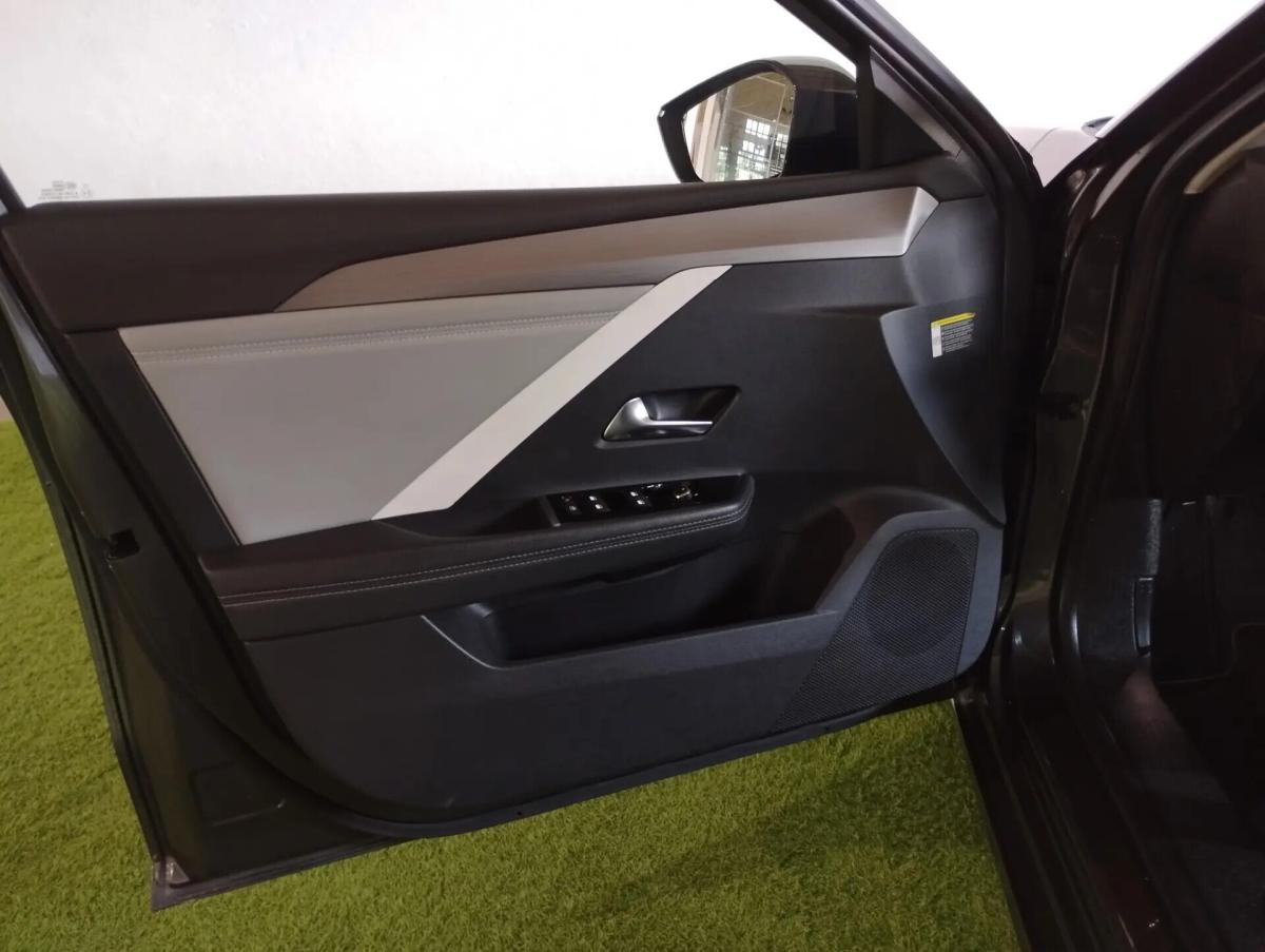 opel-astra-2023-hibrido-a-gasolina-1600cc