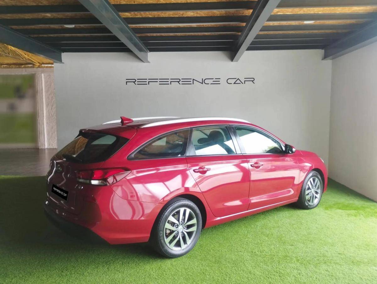 hyundai-i30-sw-2017-diesel-1582cc