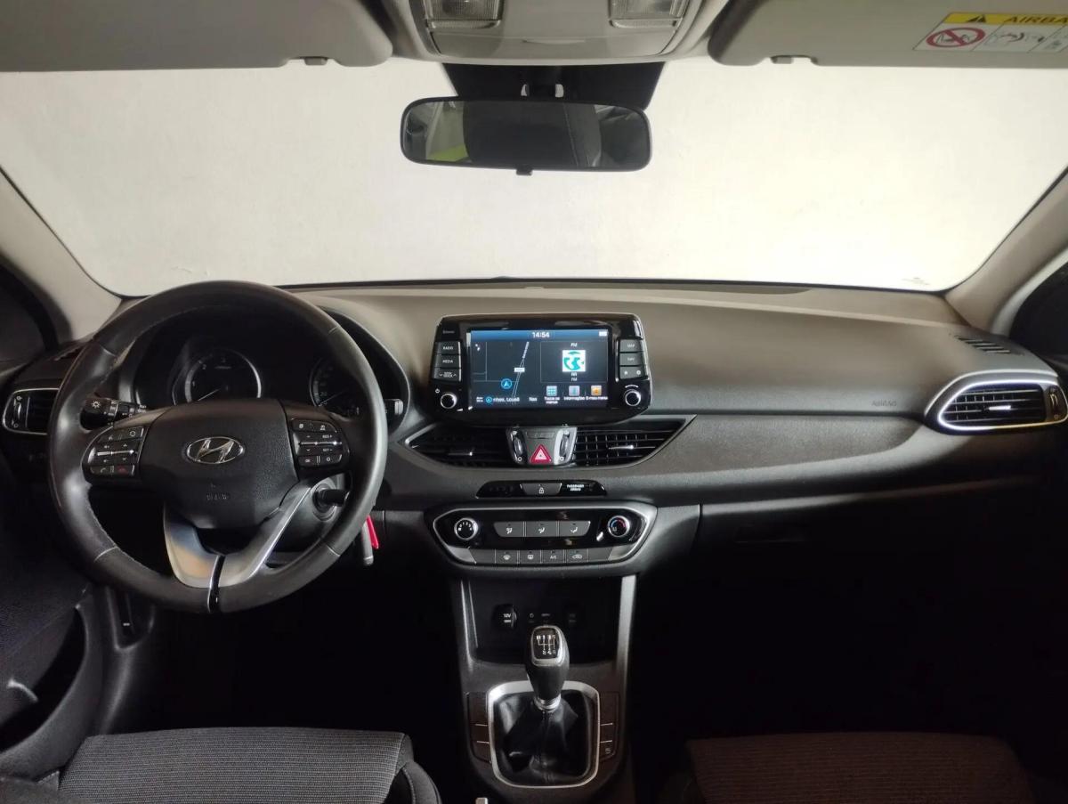 hyundai-i30-sw-2017-diesel-1582cc