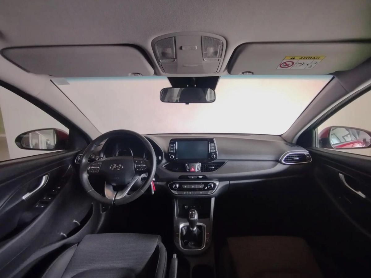 hyundai-i30-sw-2017-diesel-1582cc