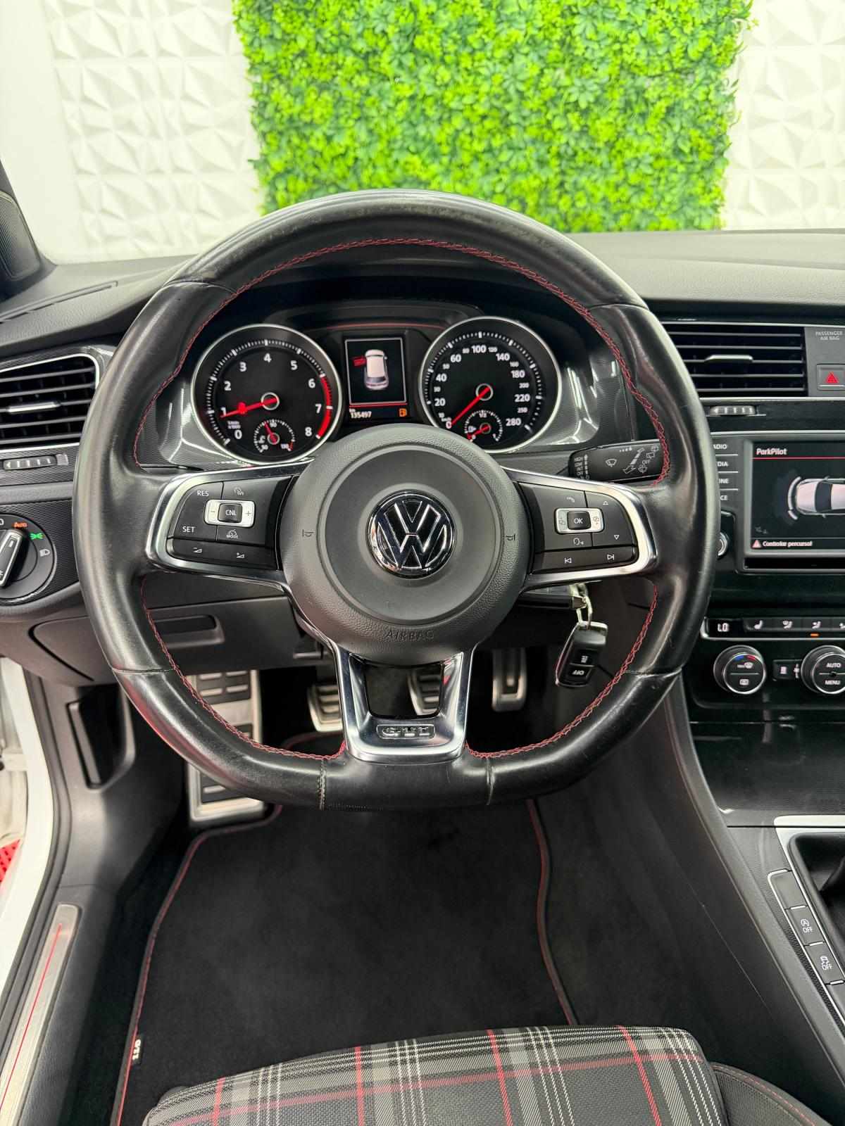 volkswagen-golf-2016-gasolina-1984cc
