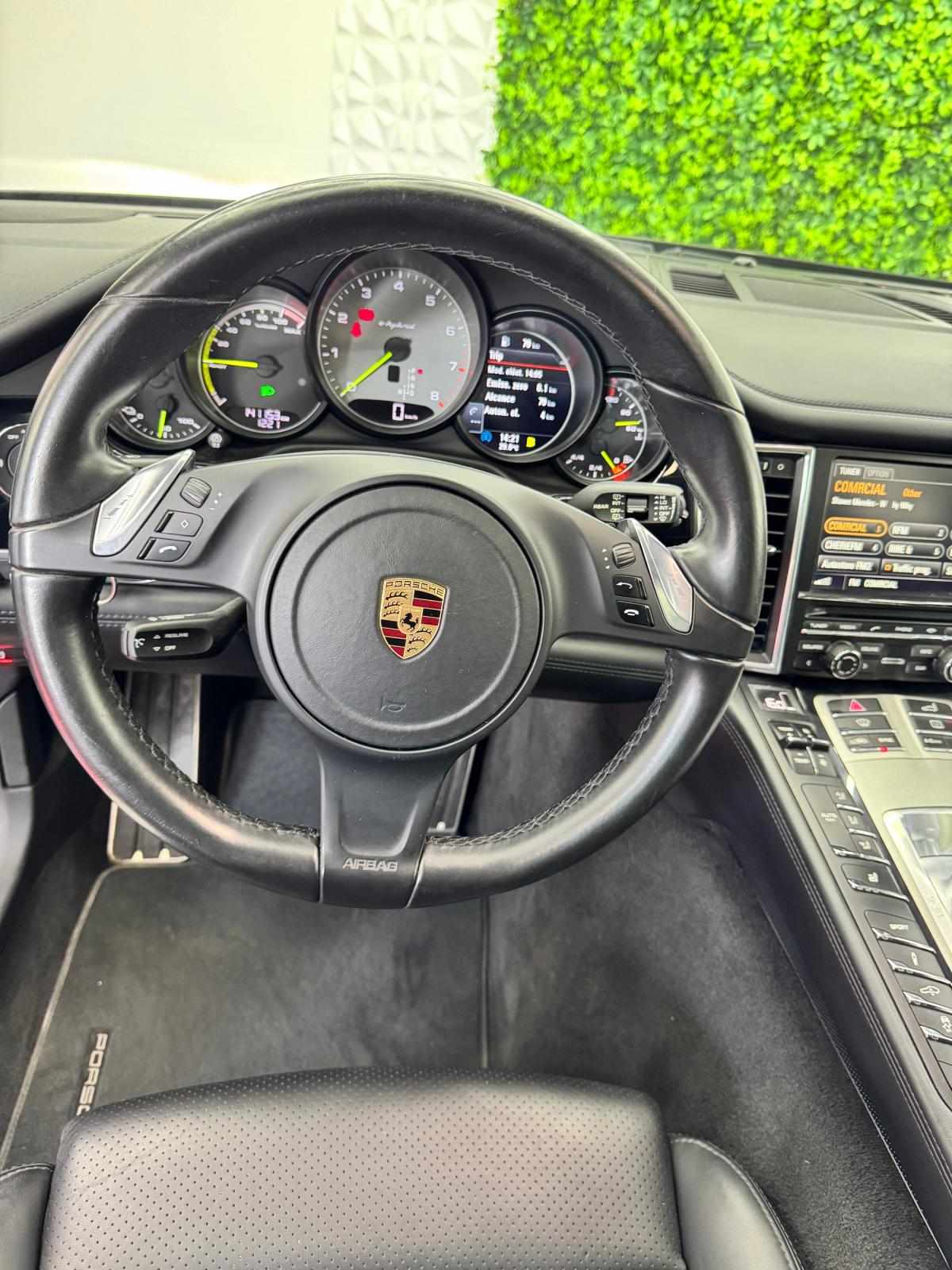 porsche-panamera-2016-hibrido-a-gasolina-2995cc