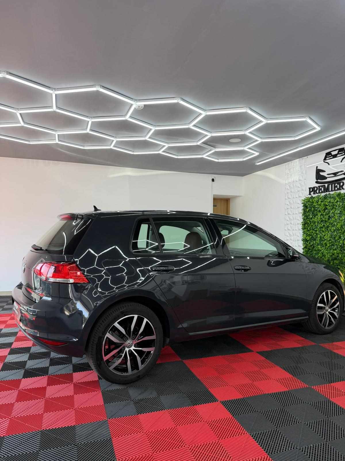 volkswagen-golf-2016-diesel-1598cc