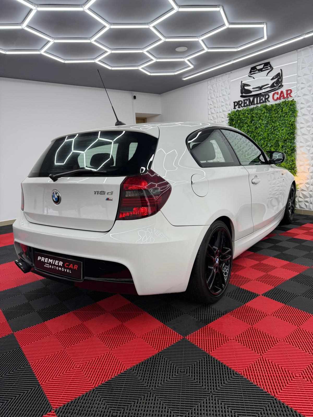 bmw-serie-1-2011-diesel-1995cc